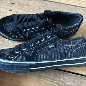 Women’s Pin-striped Vans